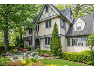 4 bedroom House For Sale: 3 Merriam..