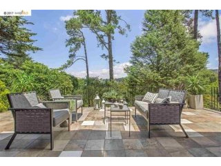 3 Bedrooms - Property - CA - For Sale