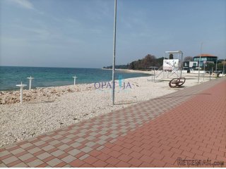 Fažana, prekrasan apartman u prvom redu do mora!