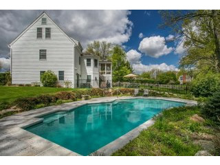 3 bedroom House For Sale: 14 Hunt Farm..