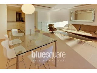 Split-level 3-bedroom apartment with..
