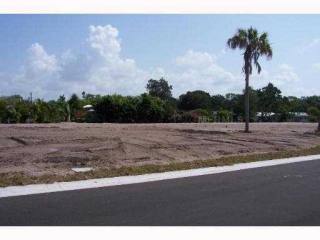 Land For Sale: 601 Triton Ave, Longboat..