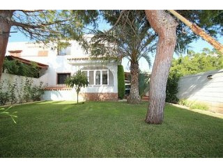 4 bed Beachside Corner Plot Semi..