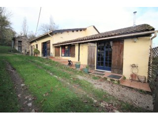 Charming 3 bedroom cottage with gite in..