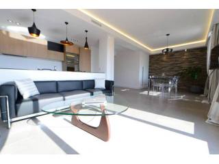 Prachtige 3 Zimmer Wohnung, Terrasse &..