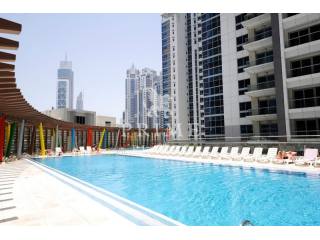 Amazing spacious near Metro station