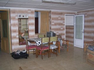 RS123, Village townhouse in Los..