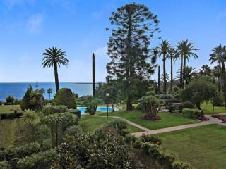 2 bedrooms sea view - standing..