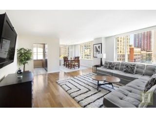 4 bedroom Apartment For Sale: 2373..