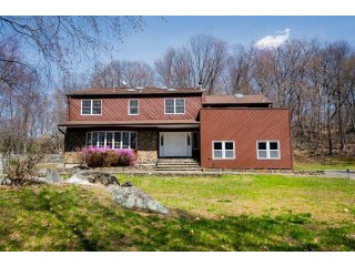 4 bedroom House For Sale: 1511..