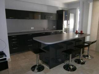 Styish two bed in Parc Imperial