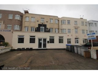 Flat 4, 16 Clifton Drive, Blackpool