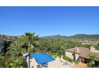 3 bedroom bank foreclosure penthouse..
