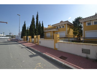 2 Bedrooms - Villa - Murcia - For Sale