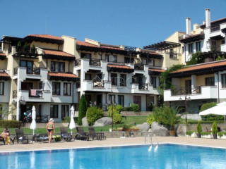Apartment with 3 bedrooms, 2 bathrooms..