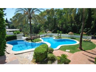 Apartment For Sale In Golden Mile..