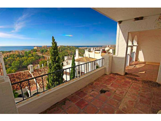 3 bedroom town house for sale