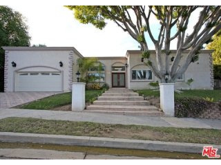 4409 Nogales Dr | Tarzana, California..