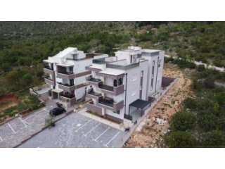 APARTMAN NOVOGRADNJA SELINE PRIZEMLJE SA VRTOM