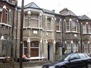 Bewick Street SW8 3TA