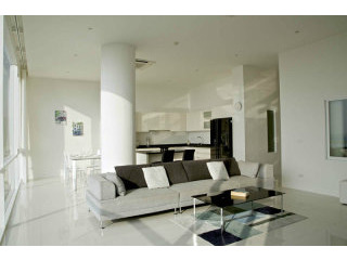 Spacious 3 bedroom Penthouse..