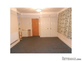STUDIO FLAT, FREE GAS AND WATER