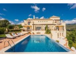 6 Bedrooms - Villa - Malaga - For Sale