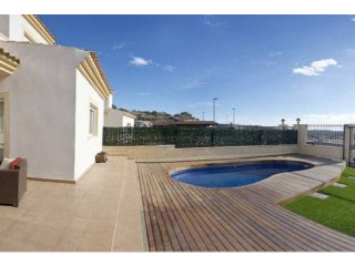 3 Bedroom 3 Bathroom Villa In El..
