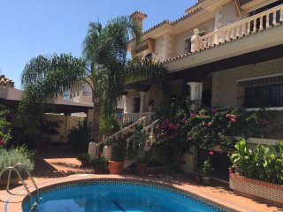 5 Bedrooms - Villas - Malaga - For Sale