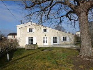 3 Bedrooms - House - Poitou-Charentes..