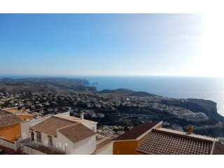 Apartment with panoramic views