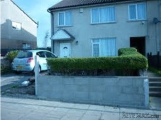 4 BED HOUSE BD4 FOR QUICK SALE 