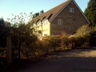 6 BEDROOM HOUSE FOR SALE 