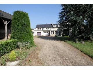 4 bedroom House For Sale: 86380 VIENNE