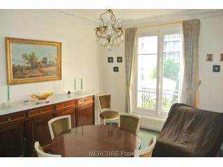 2 bedroom Flat For Sale: 75015 PARIS