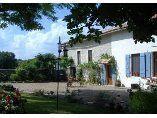 Pretty 3-bed country property with..