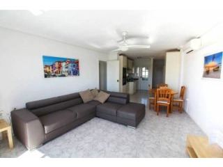 2 Bedroom 1 Bathroom Apartment In La..