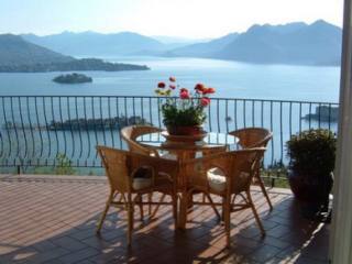 4 bedroom Villa For Sale: Stresa, IT