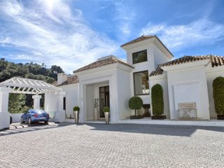 Contemorary 5 Bedroom Villa For Sale In..