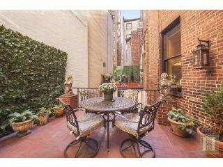 2 bedroom Apartment For Sale: 34 EAST..