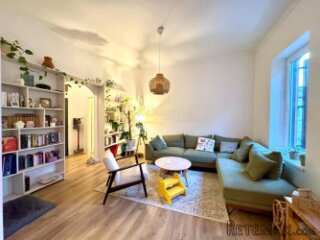 RENOVIRANI AUSTROUGRASKI STAN, top lokacija - 81,14m2