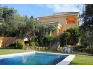 5 Bedrooms - Villa - Malaga - For Sale