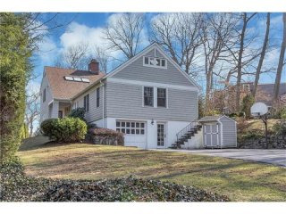 4 bedroom House For Sale: 61 HUNT..