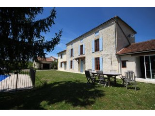 Handsome Manor House with 4 bedrooms..
