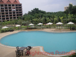 1 Bedroom Condo for sale in Wongamat -..