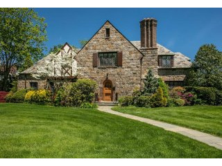 5 bedroom House For Sale: 51 Shore..