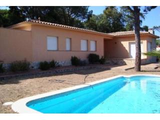 3 Bedrooms - Villa - Girona - For Sale