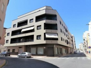 2 bedroom, 1 bathroom Apartment, (build..