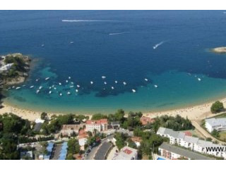 ROSES: BEACH FRONT APARTMENT