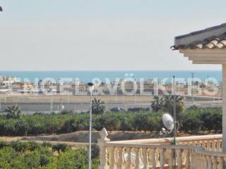 HOUSE WITH VIEWS OF THE SALT LAKES FOR..